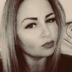 Meet your Posher, Traci